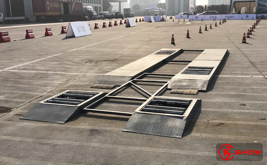 汽车试乘试驾道具-四驱滚轴