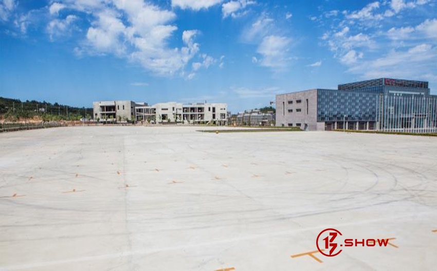 大连汽车广场试驾基地