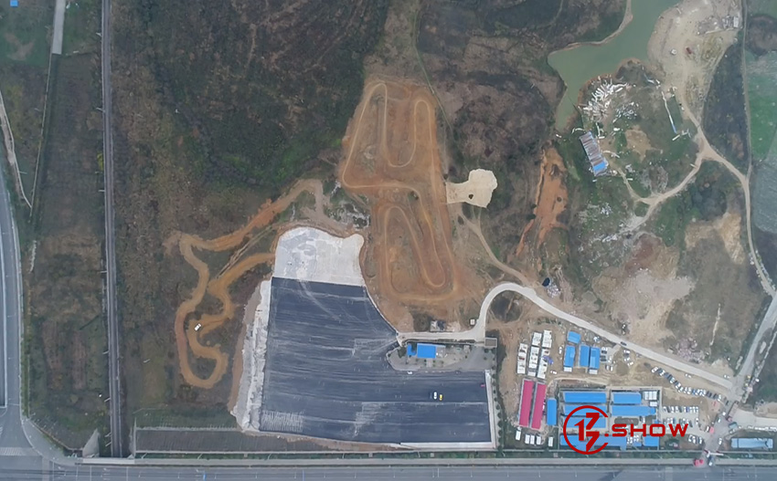 贵安汽摩运动青春竞技场试驾基地